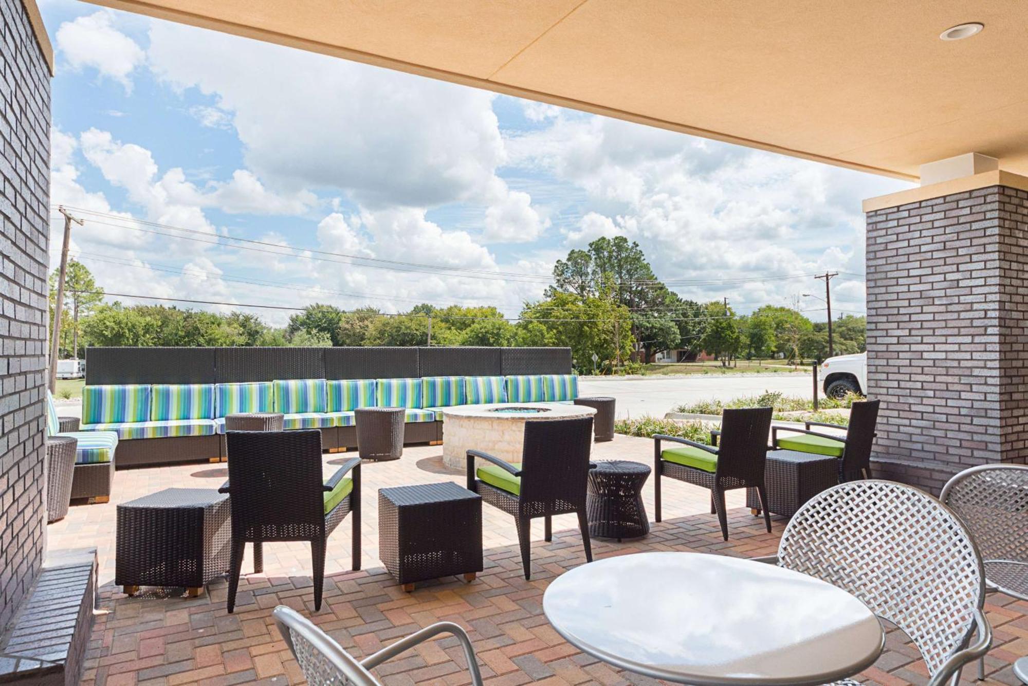 Home2 Suites By Hilton Dallas Grand Prairie Ngoại thất bức ảnh