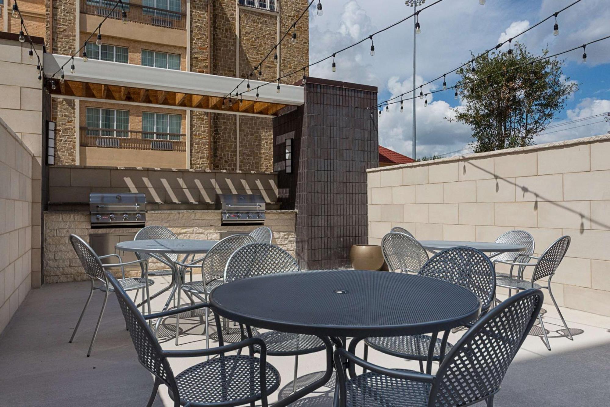 Home2 Suites By Hilton Dallas Grand Prairie Ngoại thất bức ảnh